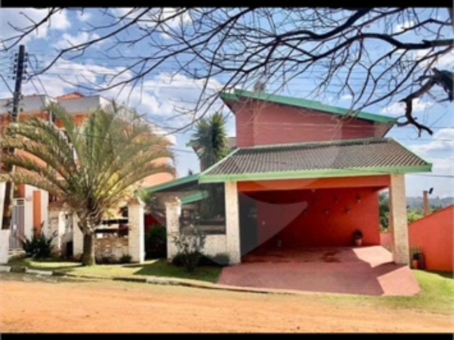 Casa à venda com 3 suítes no condomínio Chacarás Bela Vista, Mairiporã - SP