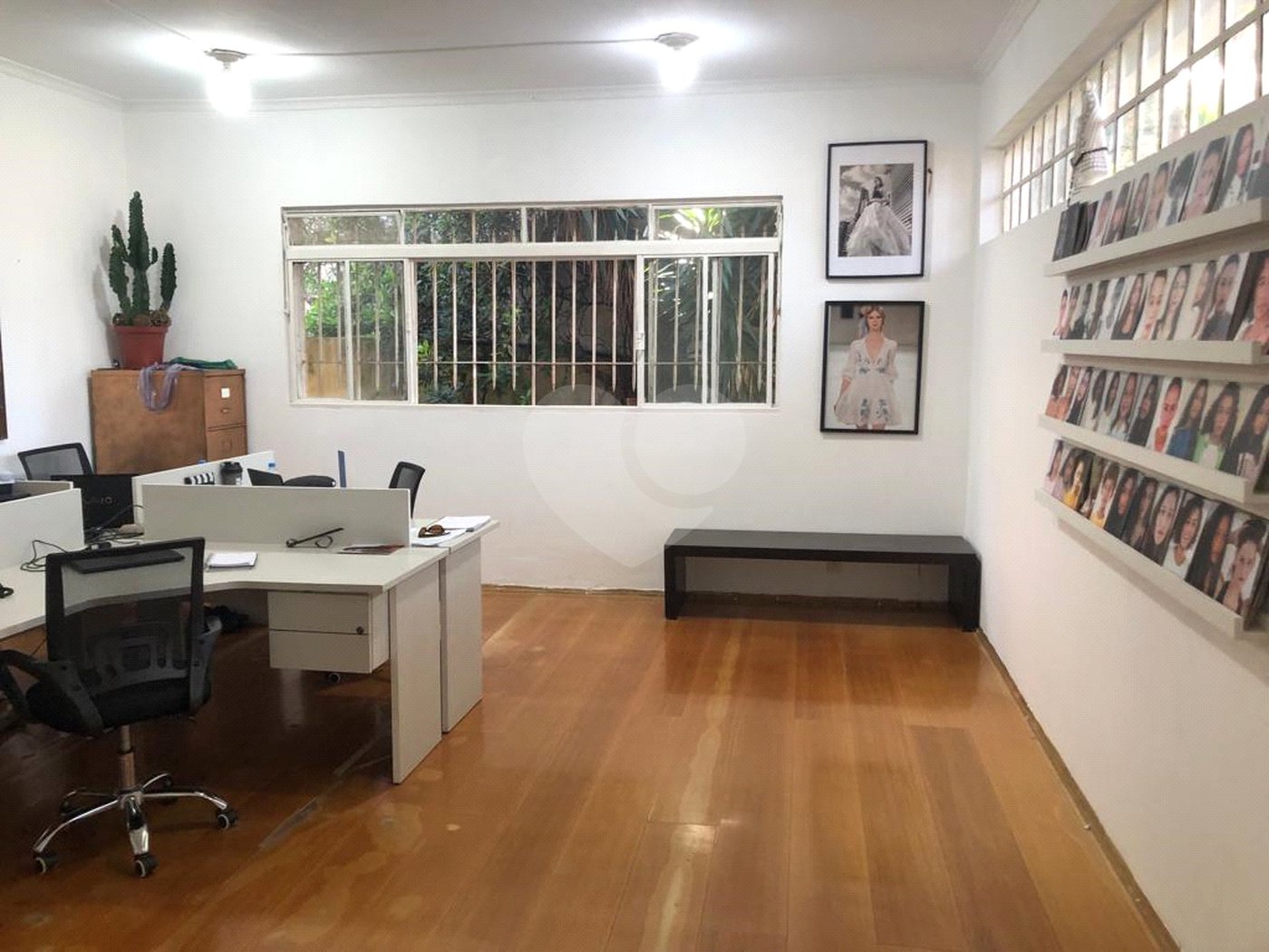 Casa à venda com 4 quartos, sendo 1 suíte,  em Jardim Colombo, São Paulo, SP