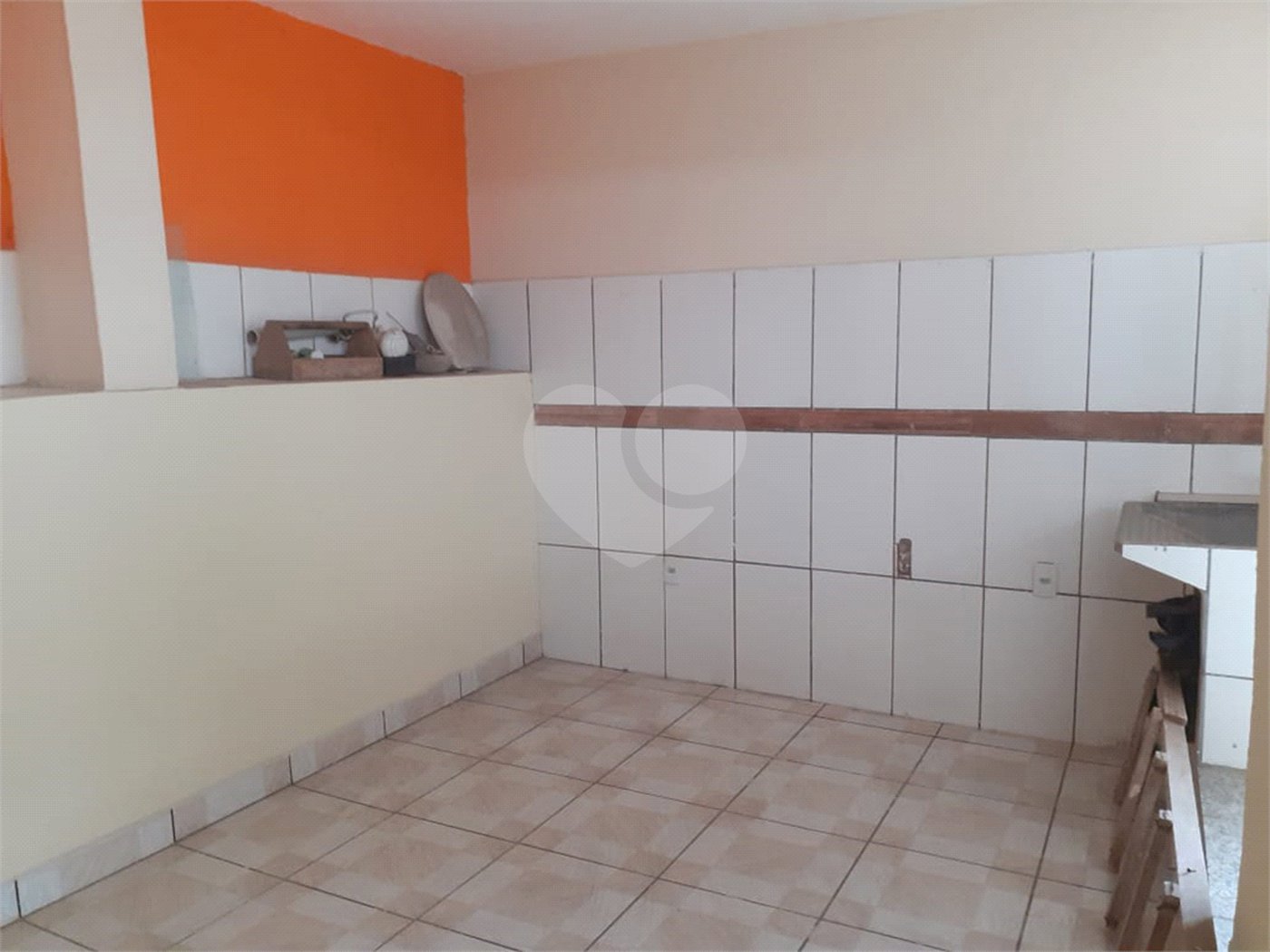 Sobrado à venda com 6 quartos, sendo 1 suíte,  em Jardim Las Vegas, Guarulhos, SP