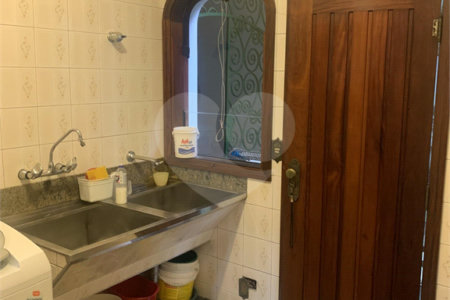 Sobrado à venda com 4 quartos, sendo 3 suítes, em Planalto Paulista, São Paulo, SP