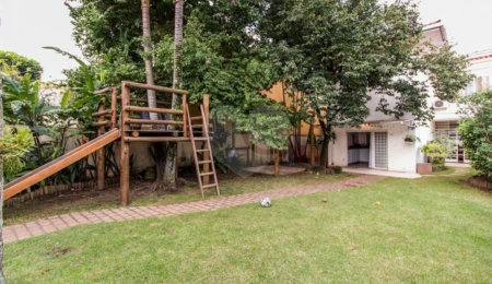 Casa à venda com 4 quartos, sendo 2 suítes,  em Brooklin, São Paulo, SP