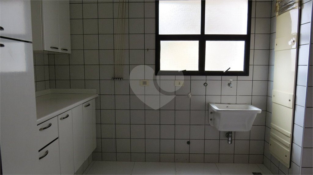 Apartamento à venda com 4 quartos, sendo 2 suítes,  em Cambuí, Campinas, SP