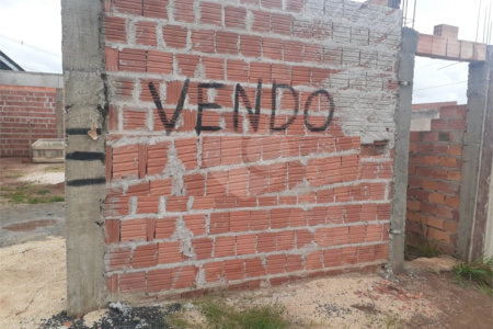 Terreno em Ibaté de 160,00 m² de área total