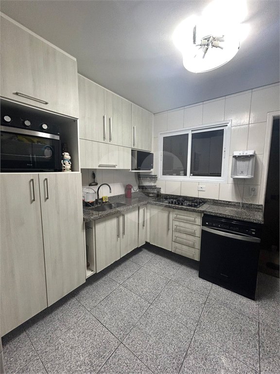 Casa à venda com 3 quartos, sendo 1 suíte, no condomínio Residencial Villa Felicitá Ii, São Paulo - SP