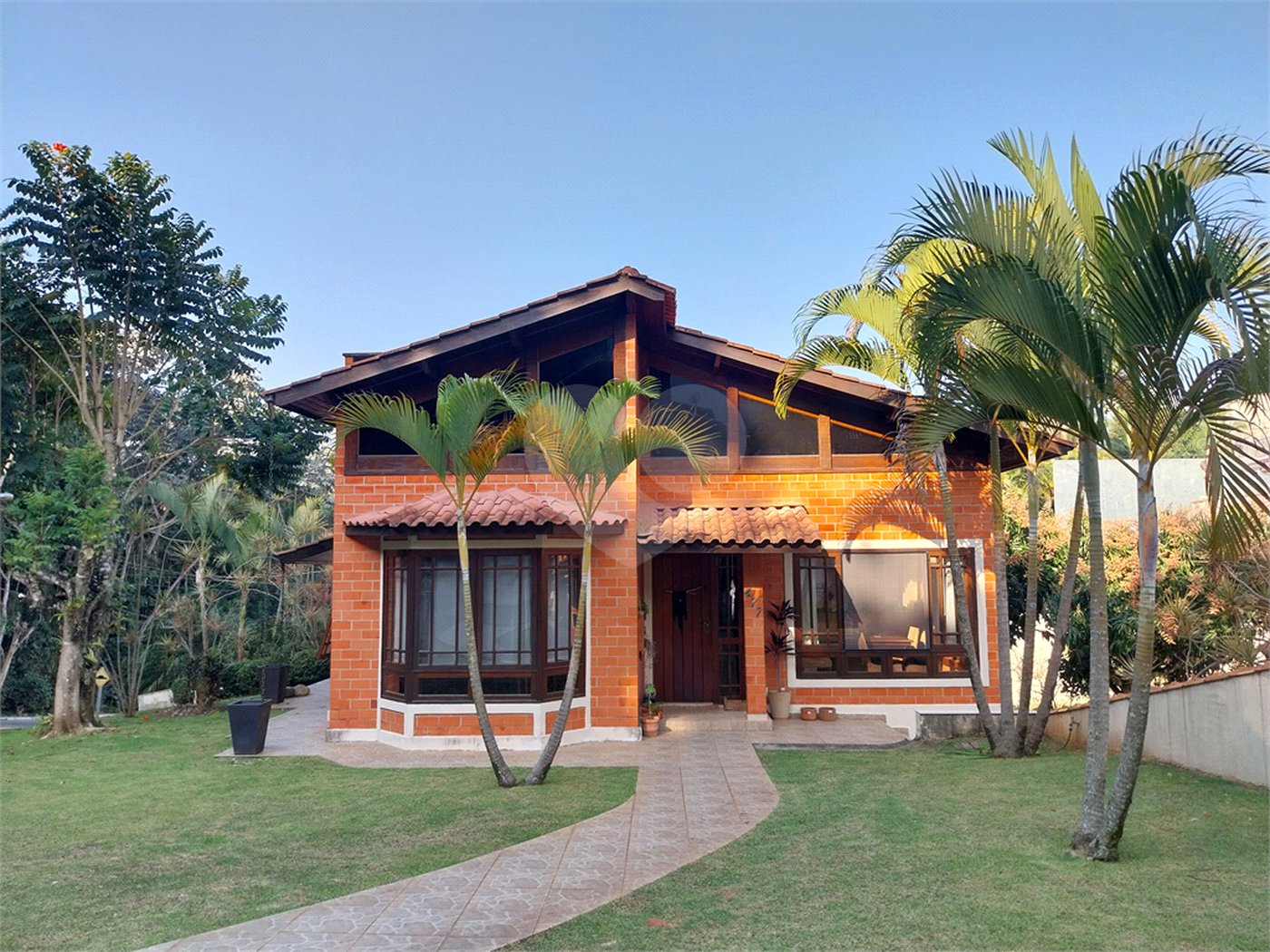 Casa Térrea à venda com 4 quartos, sendo 1 suíte,  em Parque dos Lagos, Mogi das Cruzes, SP