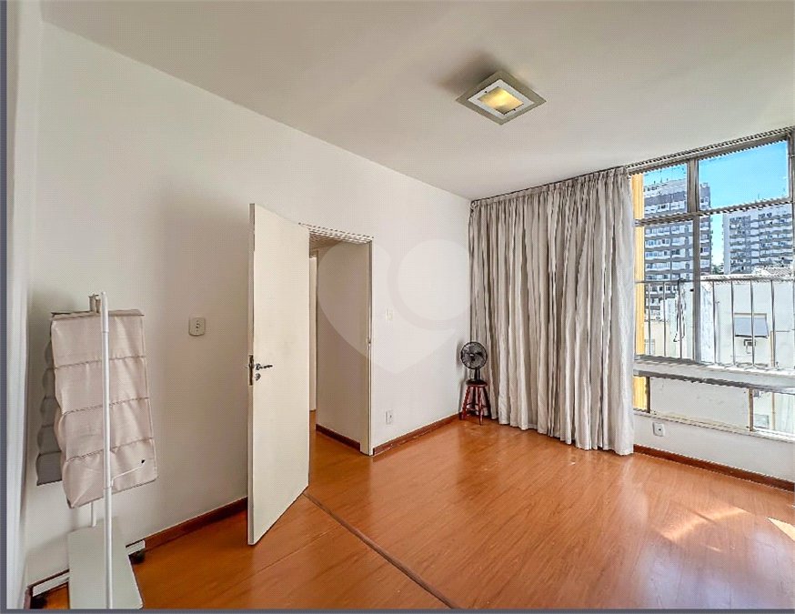 Cobertura à venda com 3 quartos, sendo 1 suíte,  em Flamengo, Rio de Janeiro, RJ