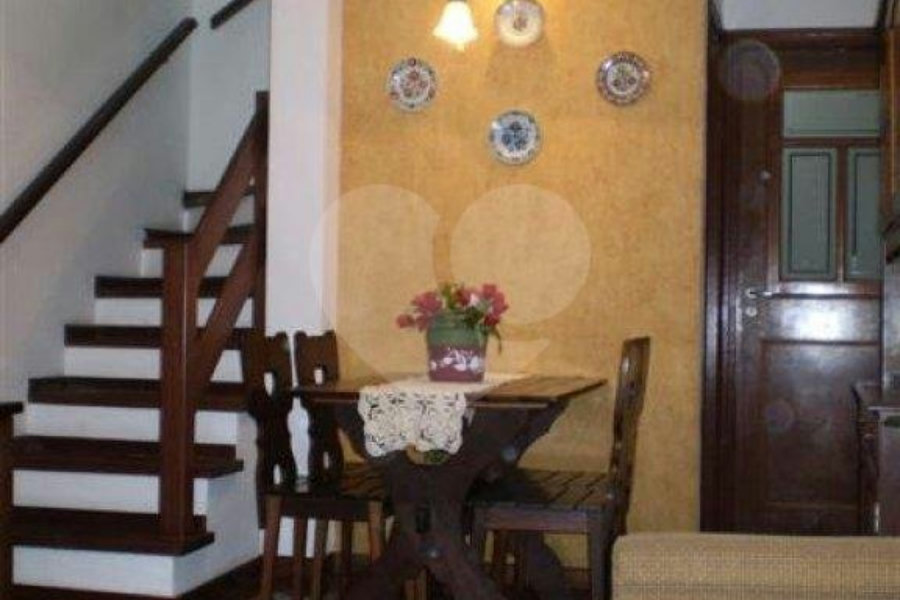 Casa à venda com 3 quartos, sendo 1 suíte, no condomínio Barbará II, São Paulo - SP
