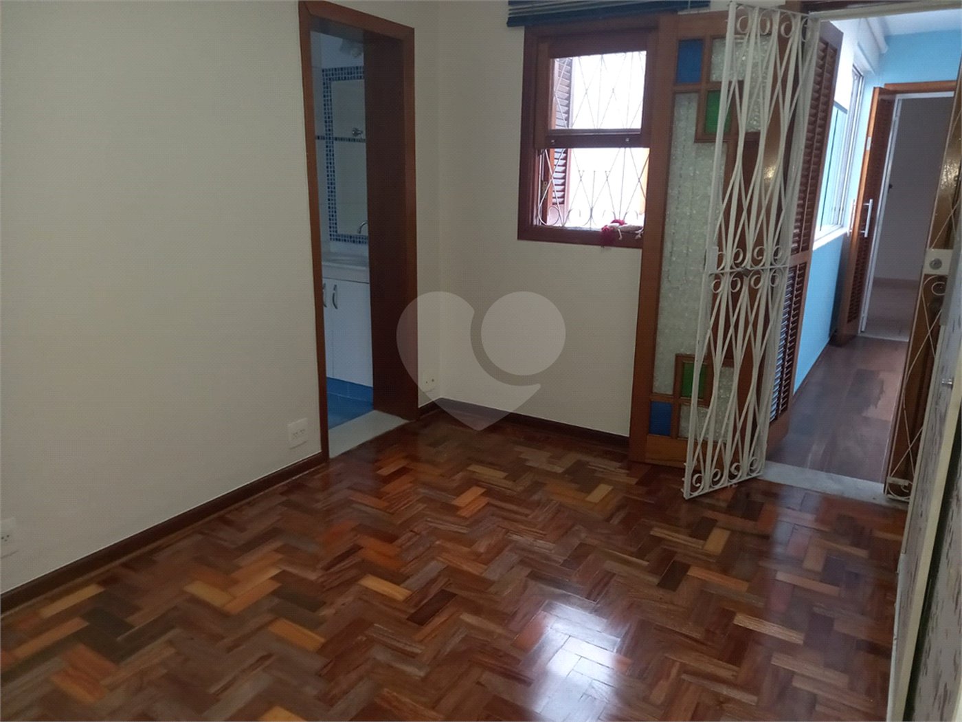 Sobrado à venda com 4 quartos, sendo 2 suítes, em Vila Hamburguesa, São Paulo, SP