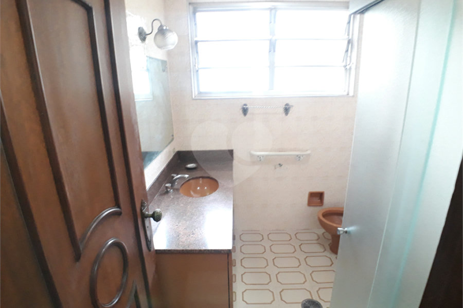 Sobrado à venda com 4 quartos, sendo 2 suítes, em Santana, São Paulo, SP