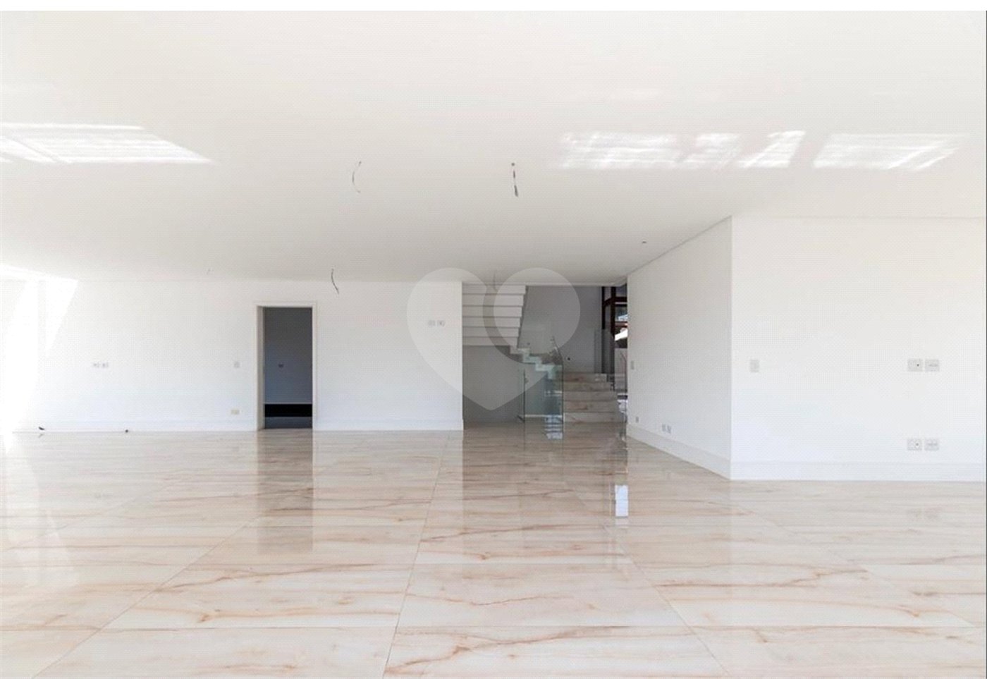 Casa à venda com 4 suítes no condomínio Porto Fino, São Paulo - SP