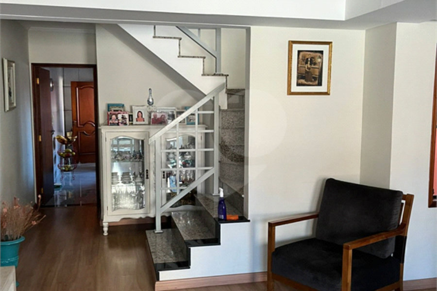 Sobrado à venda com 4 quartos, sendo 1 suíte, em Santana, São Paulo, SP