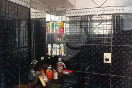 Casa à venda com 3 quartos, sendo 1 suíte,  no condomínio Altos de Poa, Poá - SP