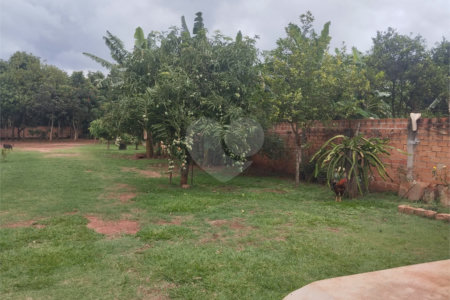 Chácara à venda com 3 quartos, sendo 1 suíte, em Chácara Flora Araraquara, Araraquara, SP