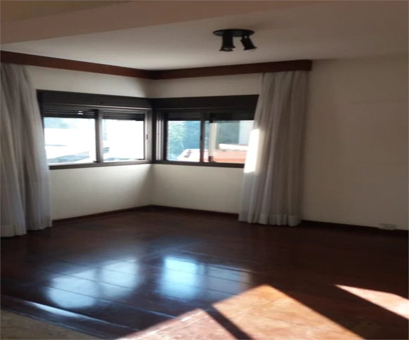 Apartamento à venda com 4 quartos, sendo 3 suítes,  em Vila Andrade, São Paulo, SP