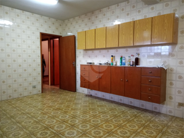 Sobrado à venda com 5 quartos em Horto, São Paulo, SP