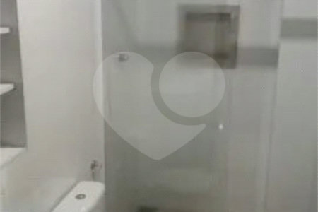 Casa à venda com 4 quartos, sendo 1 suíte, no condomínio River Plate, Rio de Janeiro - RJ