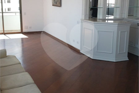 Apartamento à venda ou para alugar com 5 quartos, sendo 3 suítes,  em Tatuapé, São Paulo, SP