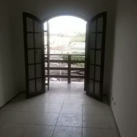 Sobrado à venda com 3 quartos, sendo 2 suítes,  em Jardim Monte Kemel, São Paulo, SP