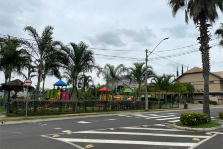 Casa à venda com 4 suítes no condomínio Basel, Campinas - SP