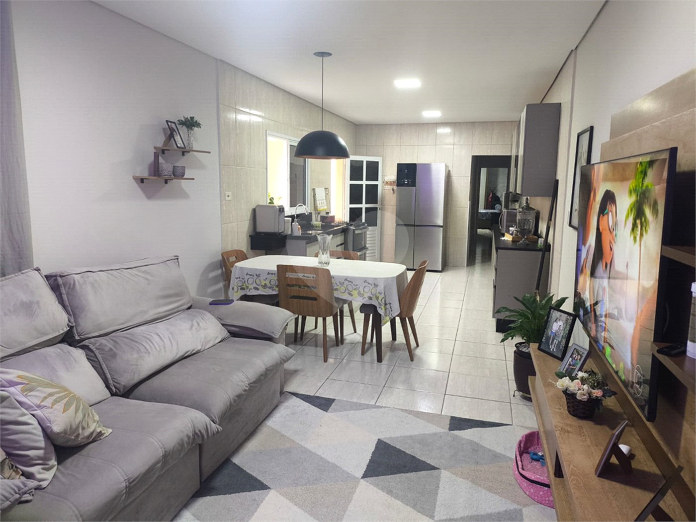 Casa à venda com 2 quartos, sendo 1 suíte, em Jardim Cacique, Suzano, SP