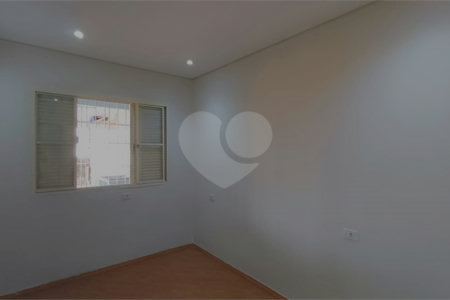 Sobrado à venda com 3 quartos em Bonfim, Osasco, SP