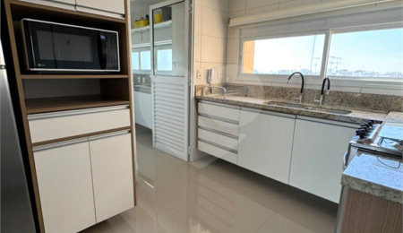 Apartamento para alugar com 4 quartos, sendo 3 suítes,  em Vila Gomes Cardim, São Paulo, SP