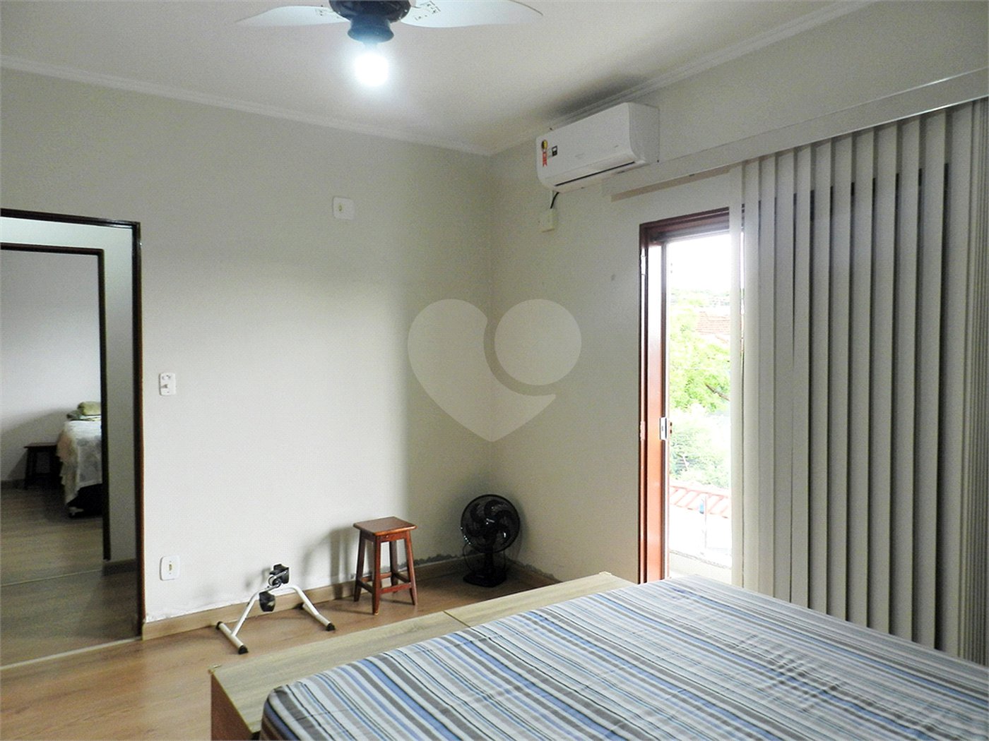 Sobrado à venda com 4 quartos, sendo 3 suítes, em Jardim Paulistano, Ribeirão Preto, SP