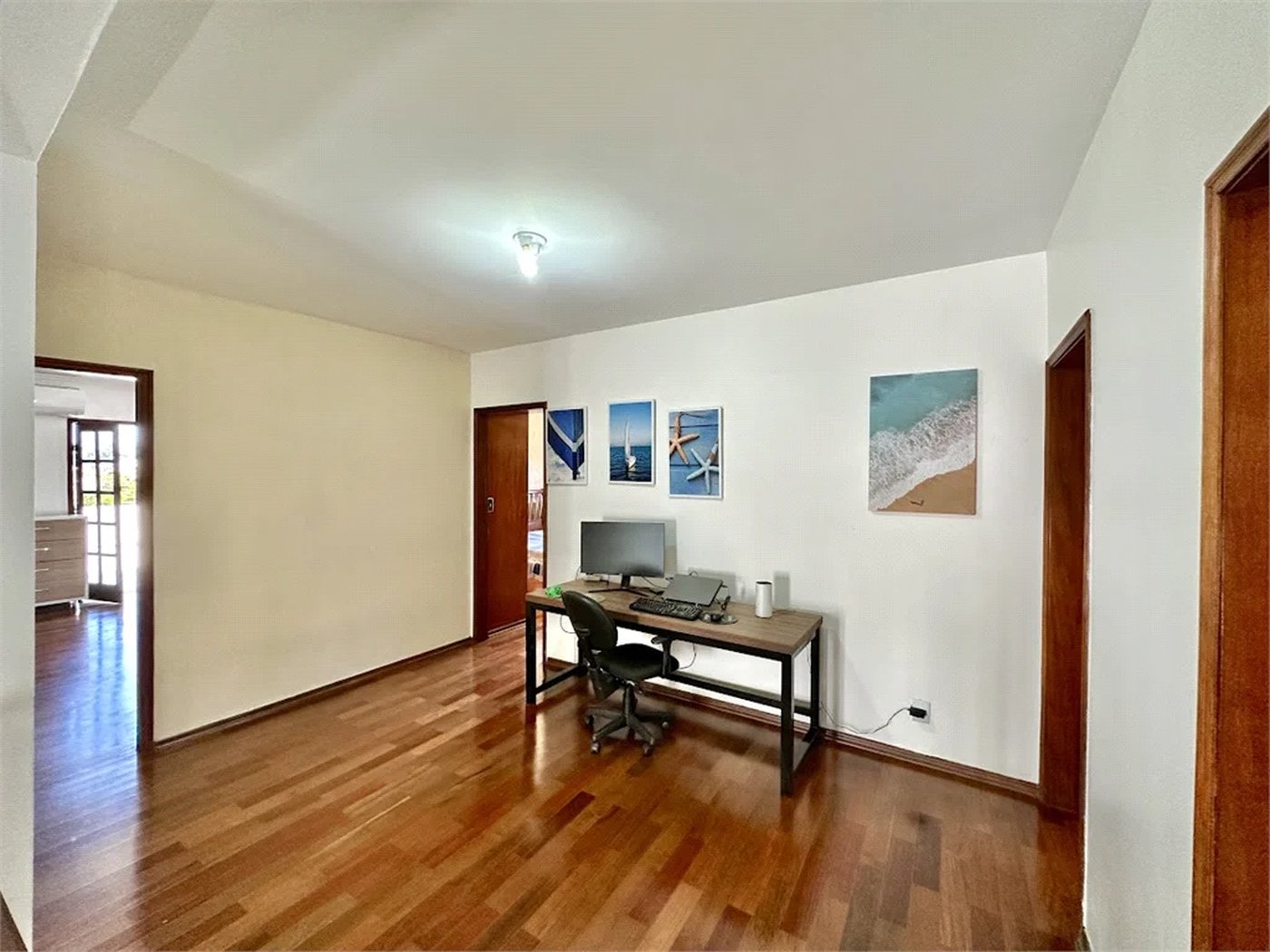 Casa à venda com 5 quartos, sendo 4 suítes, em Parque dos Príncipes, São Paulo, SP