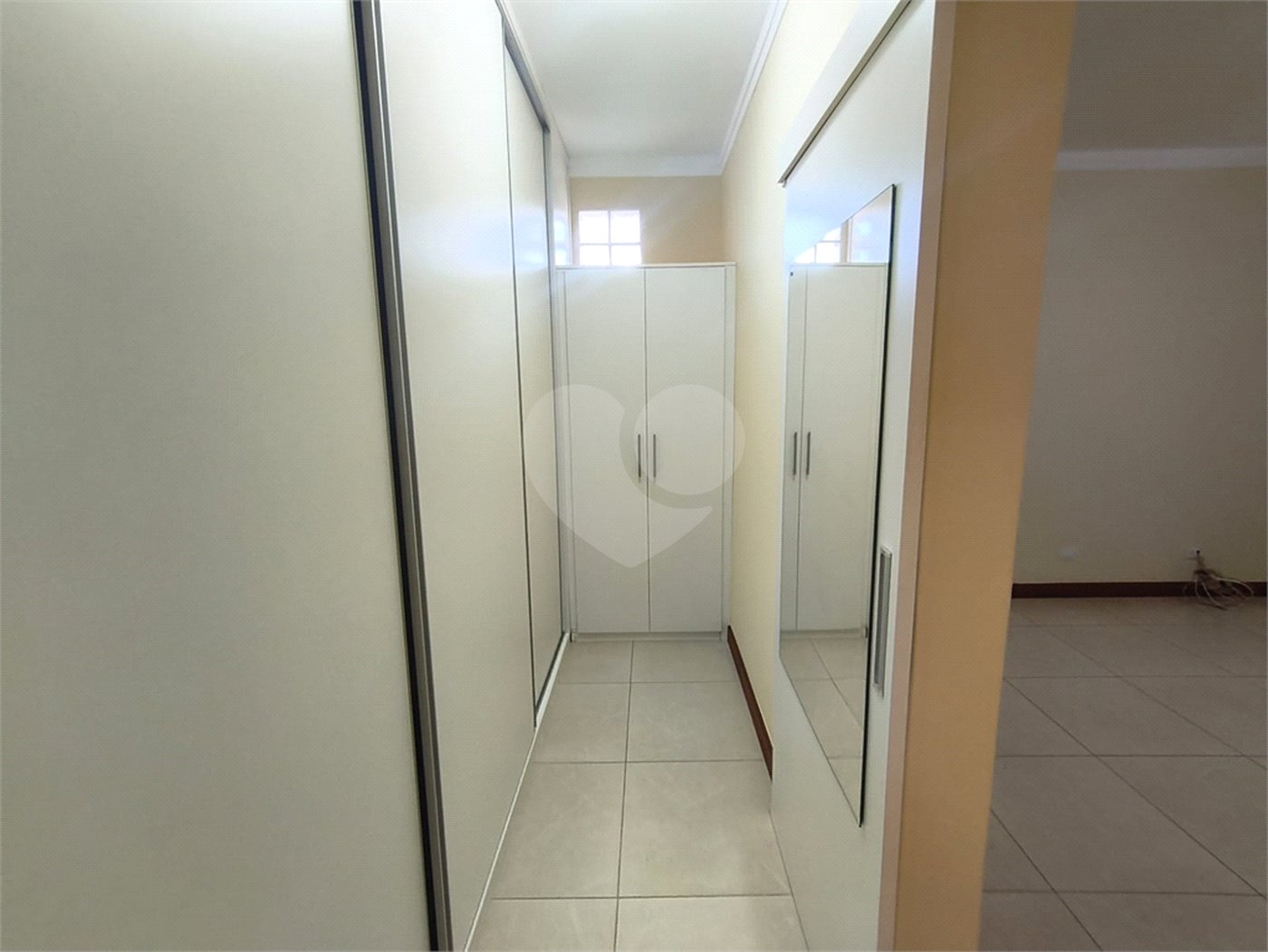 Casa à venda com 5 quartos, sendo 1 suíte,  em Jardim Colombo, Itapetininga, SP