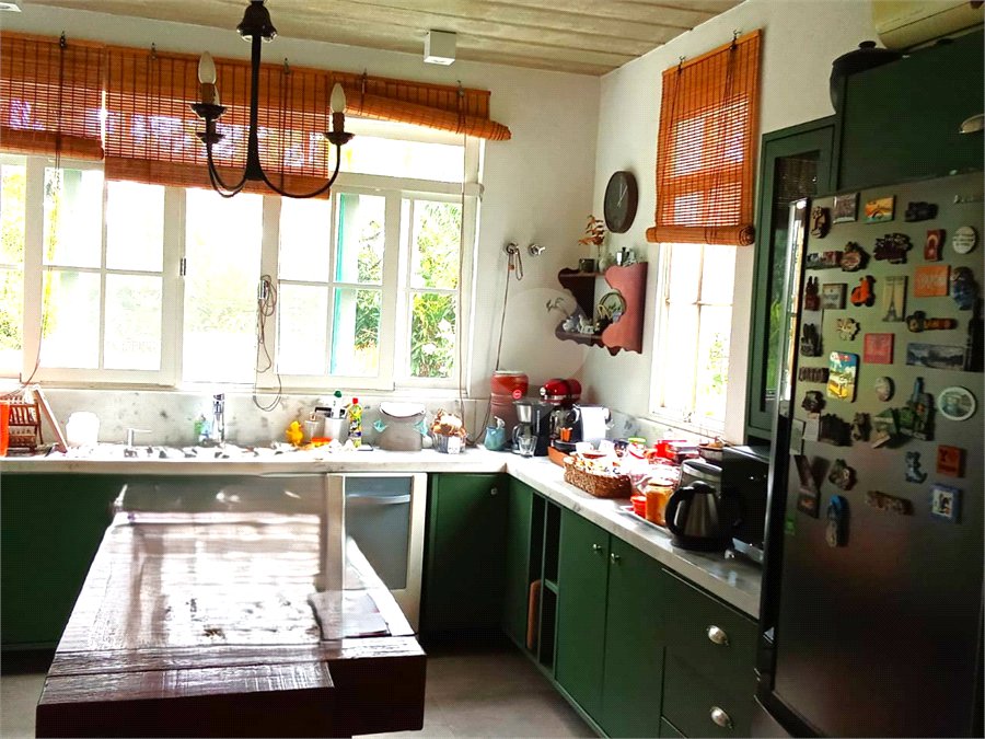 Casa à venda com 4 quartos, sendo 2 suítes,  no condomínio Vivenda do Lago, Sorocaba - SP