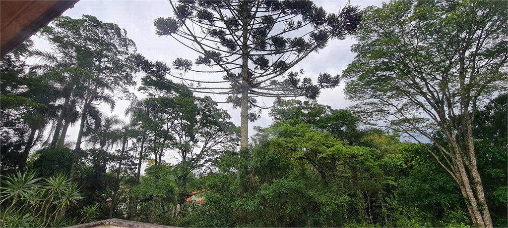 Casa à venda com 4 suítes no condomínio Jardim da Montanha I, Mairiporã - SP