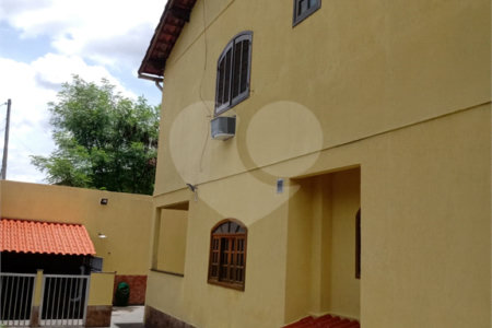 Casa à venda com 5 quartos, sendo 1 suíte, em Campo Grande, Rio de Janeiro, RJ