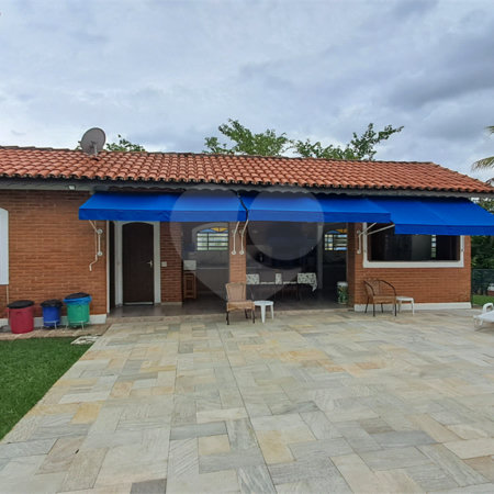 Casa à venda com 3 quartos, sendo 1 suíte, no condomínio Residencial Vale das Laranjeiras, Indaiatuba - SP