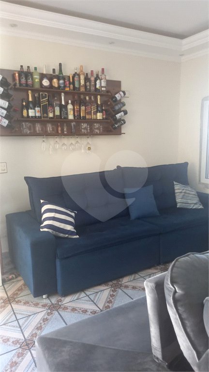 Casa à venda com 5 quartos, sendo 2 suítes, em Jardim Santa Clara, Guarulhos, SP