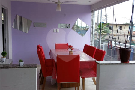 Casa à venda com 3 quartos em Santo Antônio, Duque de Caxias, RJ