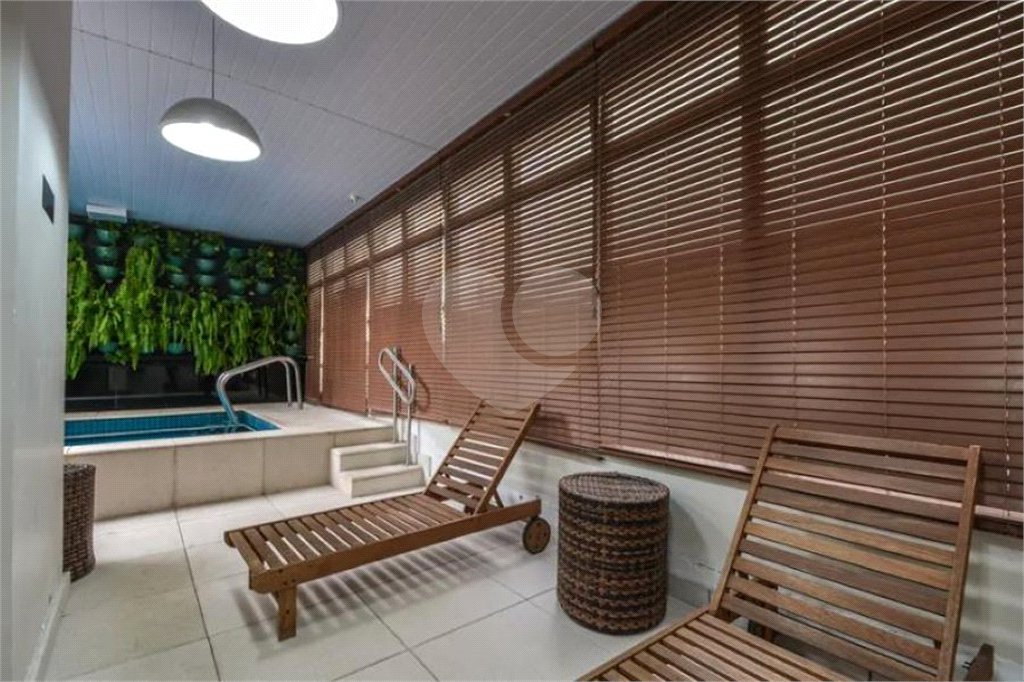 Apartamento à venda com 2 quartos em Aclimação, São Paulo, SP