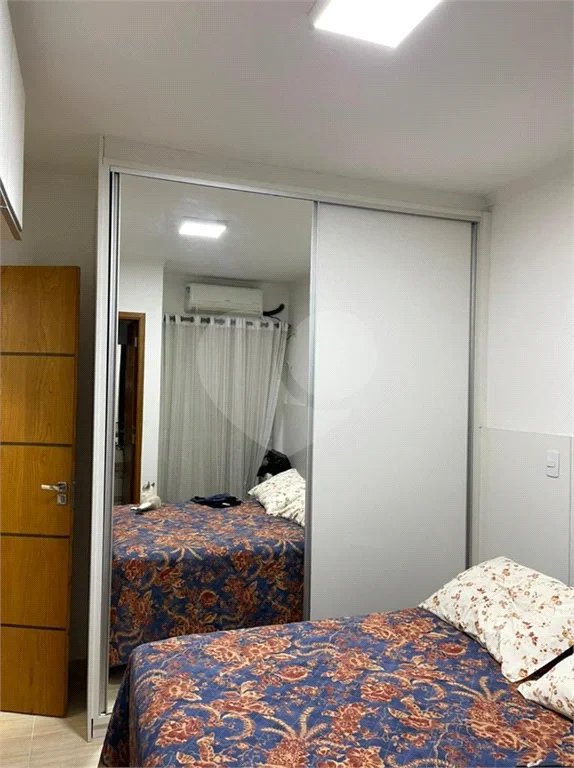 Casa à venda com 2 suítes no condomínio Residencial Veneza, São Paulo - SP