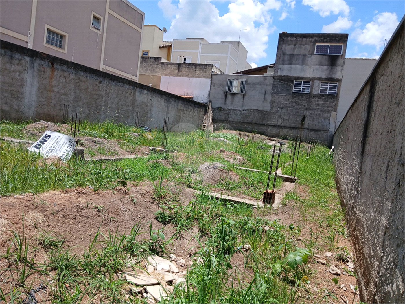 Casa à venda com 2 quartos, sendo 1 suíte, em Jardim das Palmeiras, Atibaia, SP