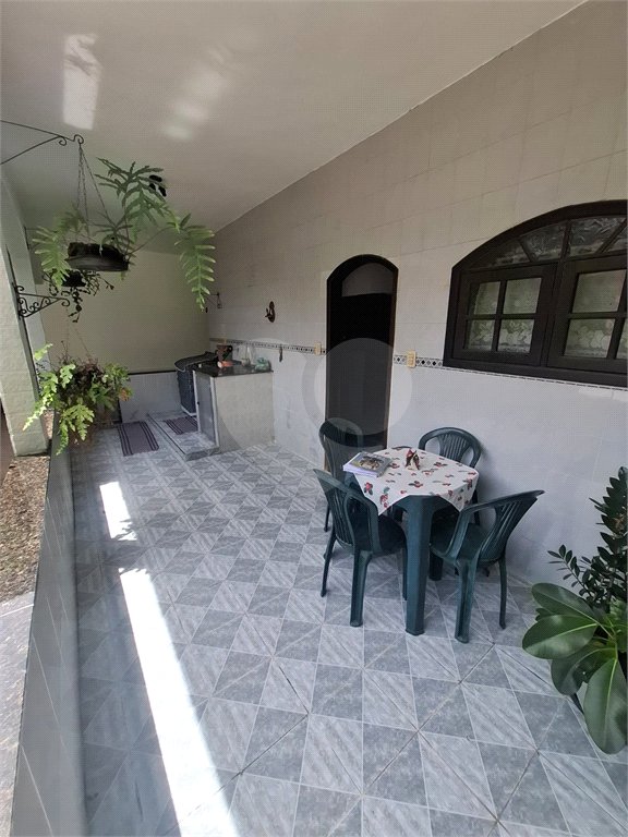 Casa à venda com 2 quartos, sendo 1 suíte, em Santíssimo, Rio de Janeiro, RJ