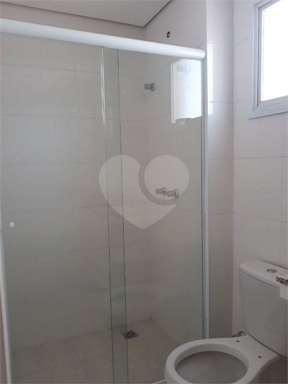 Apartamento à venda ou para alugar com 2 quartos, sendo 1 suíte,  em Vila Santa Isabel, São Roque, SP