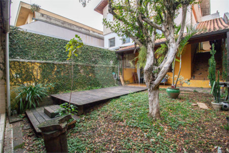 Sobrado à venda com 3 quartos, sendo 1 suíte, em Chácara Monte Alegre, São Paulo, SP