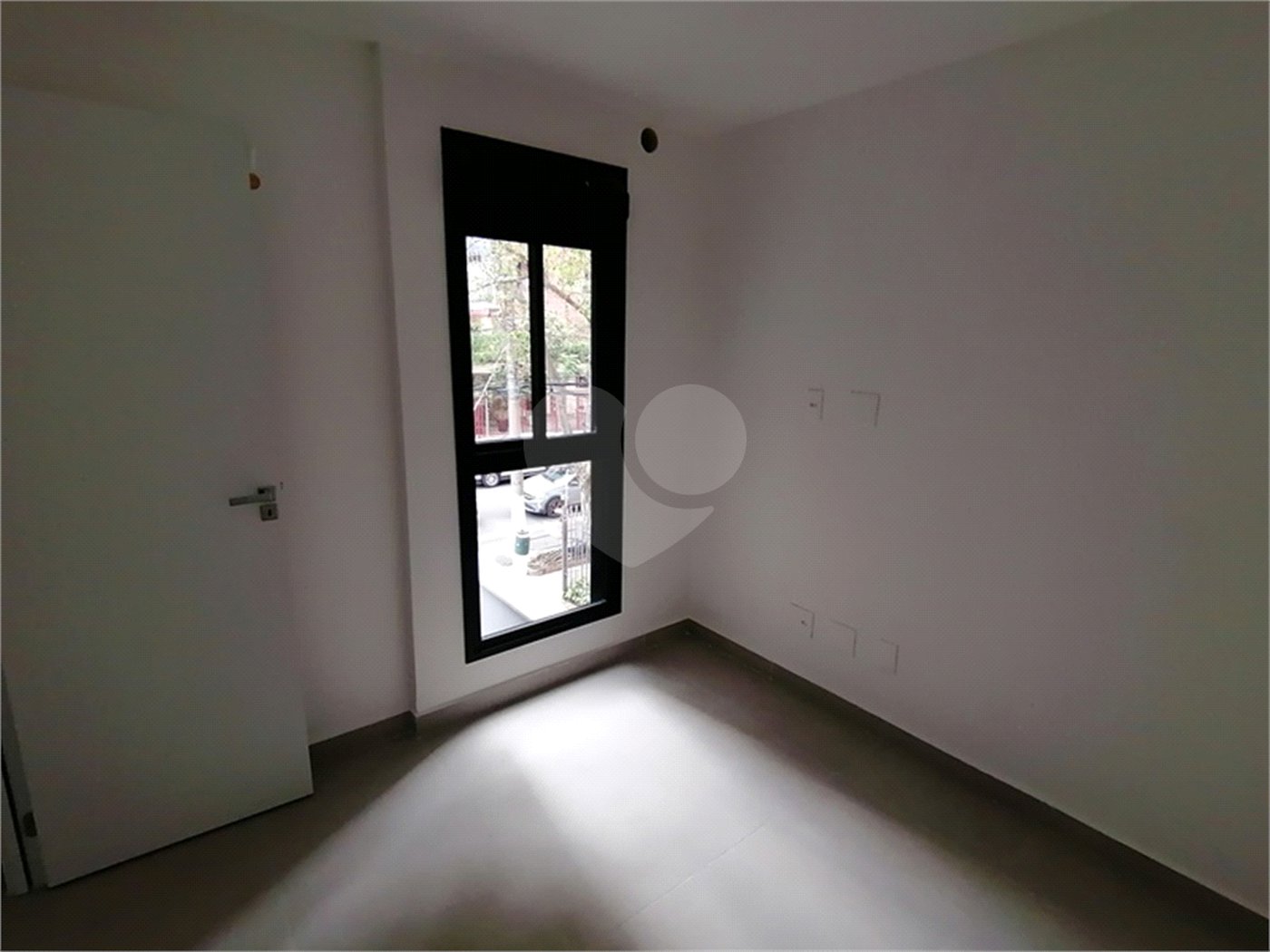Casa à venda ou para alugar com 3 quartos, sendo 1 suíte,  no condomínio Cube Tutóia, São Paulo - SP