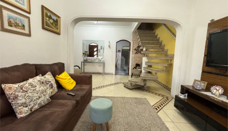Casa à venda com 3 quartos, sendo 1 suíte,  em Vila Galvão, Guarulhos, SP