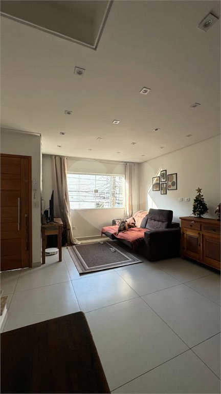Sobrado à venda com 3 quartos, sendo 1 suíte, em Vila Mazzei, São Paulo, SP