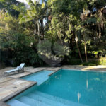 Casa à venda com 5 quartos, sendo 3 suítes, em Morumbi, São Paulo, SP