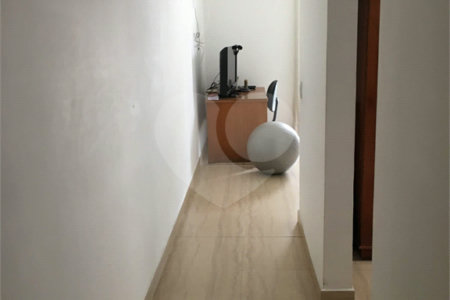 Sobrado à venda com 3 suítes em Vila Nivi, São Paulo, SP