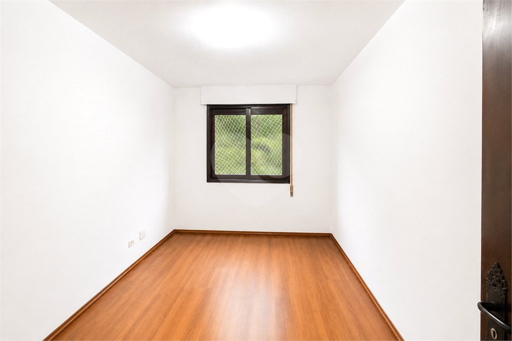 Apartamento à venda ou para alugar com 3 quartos, sendo 1 suíte,  em Granja Julieta, São Paulo, SP