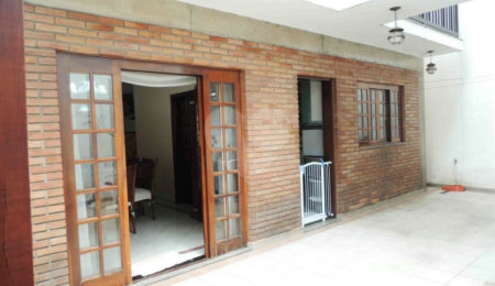 Sobrado à venda com 4 quartos, sendo 2 suítes,  em Jardim Prudência, São Paulo, SP