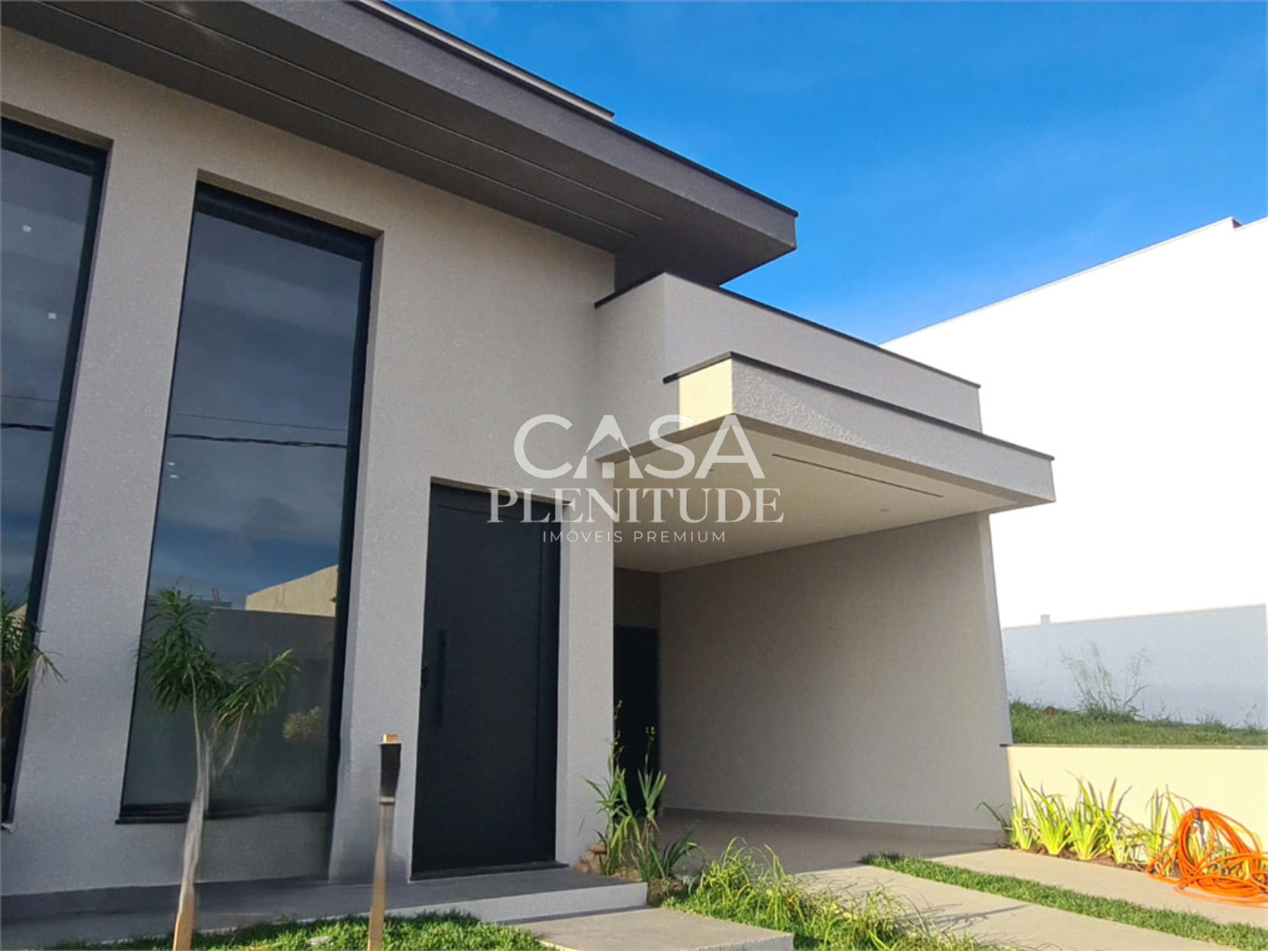 Casa em condomínio à venda com 3 quartos, sendo 1 suíte,  em Jardim Novo Horizonte, Sorocaba, SP