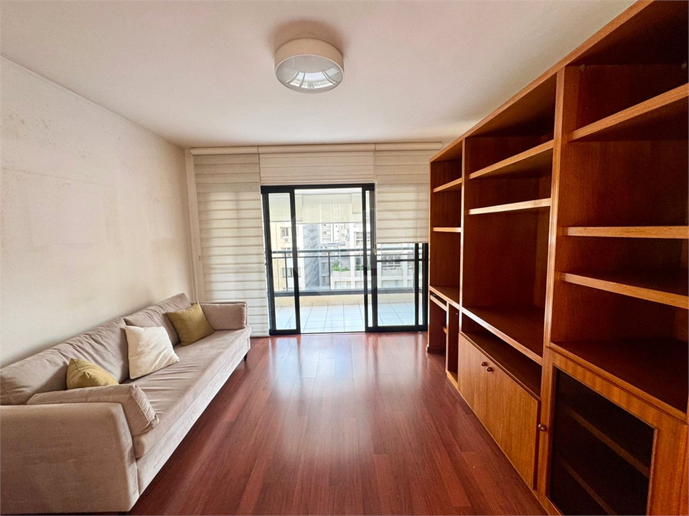 Apartamento à venda com 4 quartos, sendo 2 suítes,  em Pinheiros, São Paulo, SP